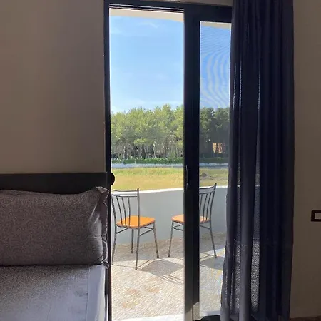 Grey Otel